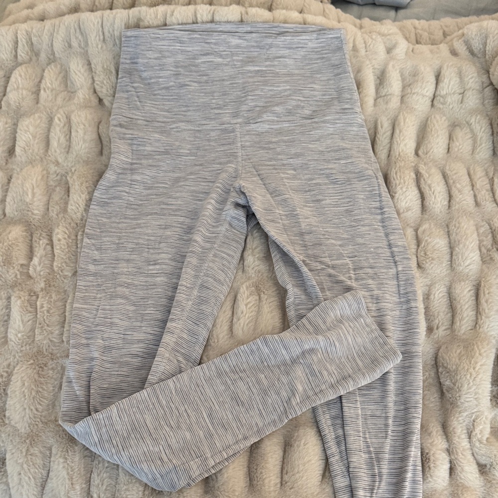 Lululemon Light Gray Align Leggings